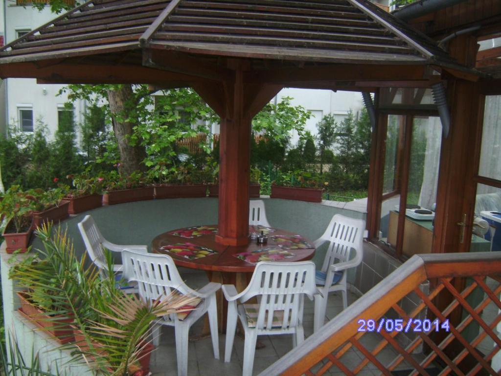 Szemesi Villa Balatonszarszo Quarto foto
