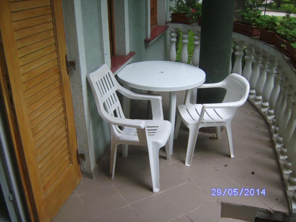 Szemesi Villa Balatonszarszo Exterior foto